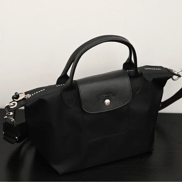 Women‘s Longchamp Tote Bag - Picture 2 of 8